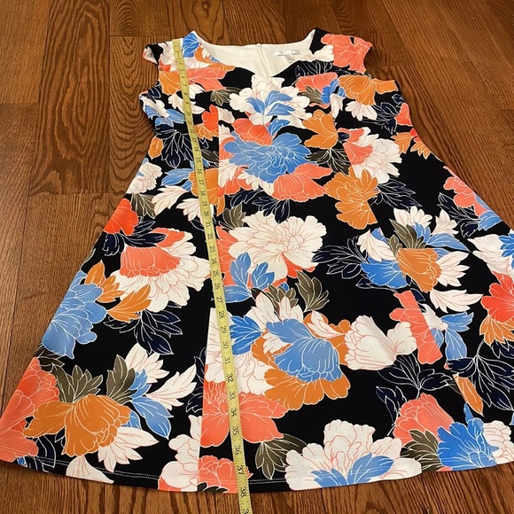 LONDON TIMES women’s floral shift dress sleeveless V neckline zipper back 14W - Picture 7 of 9